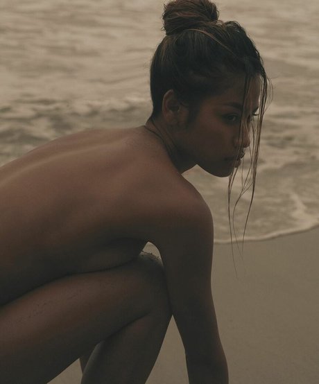 UN YA nice pornstar photo