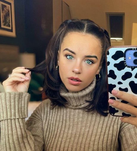 Georgia May Foote naked pornstar pictures