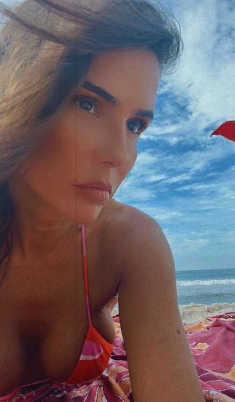 shemale masturbation onlyfans top image