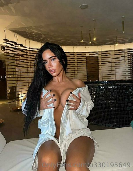 young asian onlyfans pretty pics