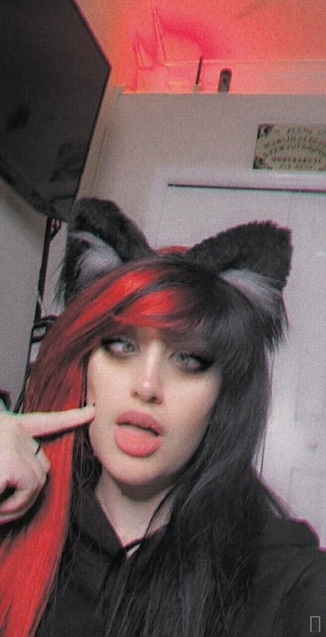 poppycarmine pornstar picture