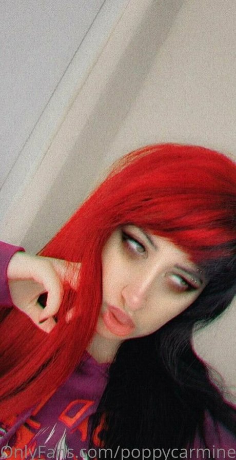 poppycarmine perfect actress image