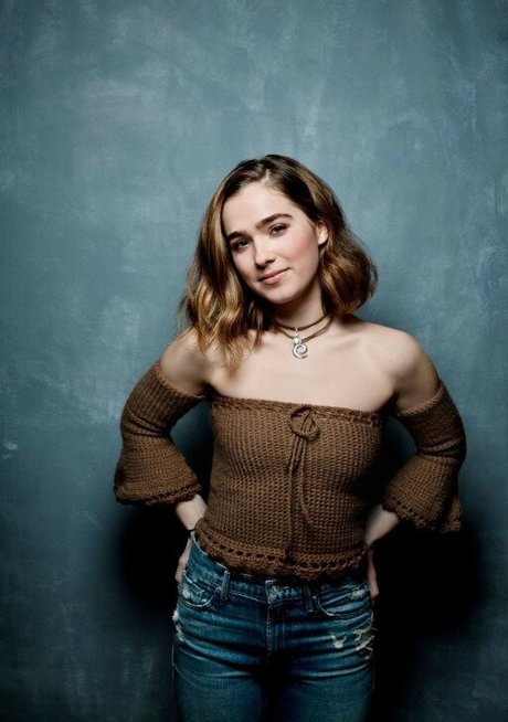 Haley Lu Richardson sex actress picture
