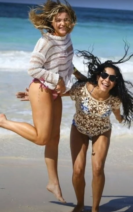 squirting onlyfans nude pic