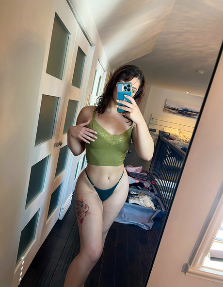 perky tits onlyfans porn photo