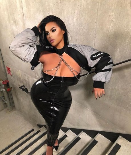 sex asian onlyfans pornographic picture