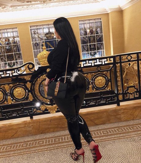 sxmonne sexy pornstar galleries