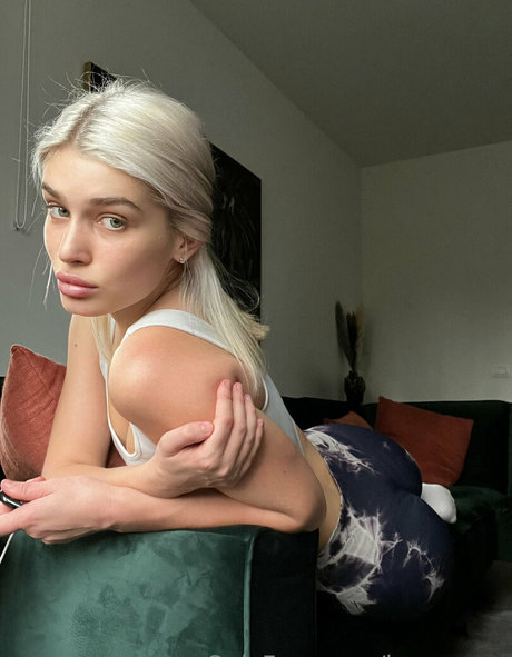teen footjob onlyfans sexy naked picture