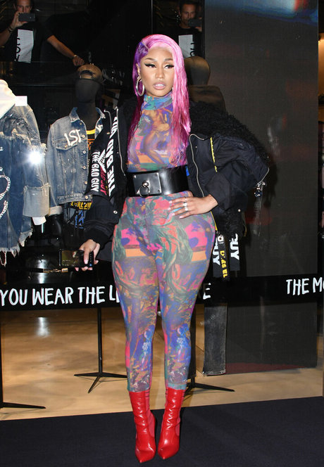 huge natural tits onlyfans adult img