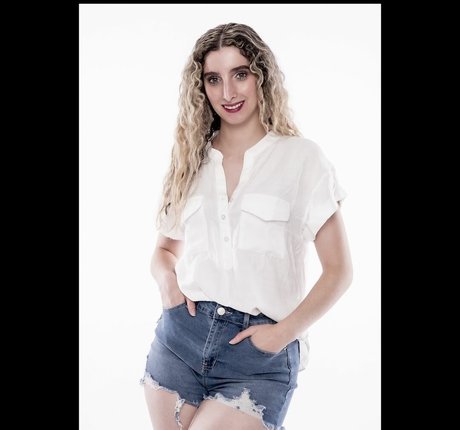 Yanellis Linares model best image