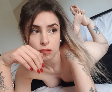 Angel DG model exclusive pics