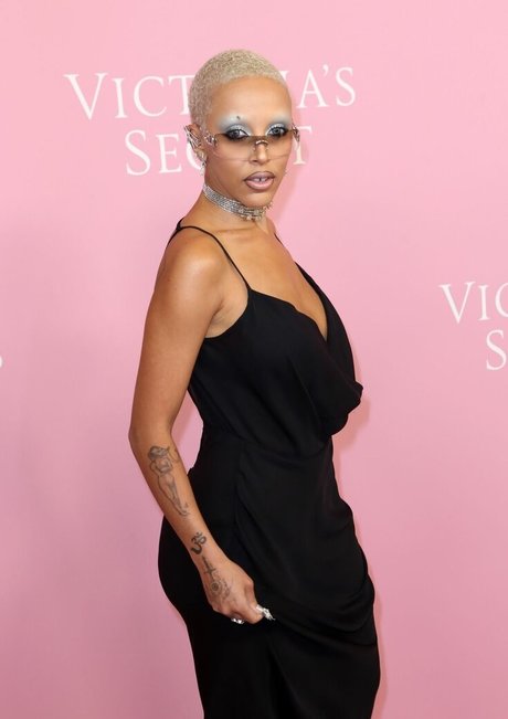 shemale riding onlyfans free naked gallery