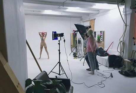 tenletters star naked galleries