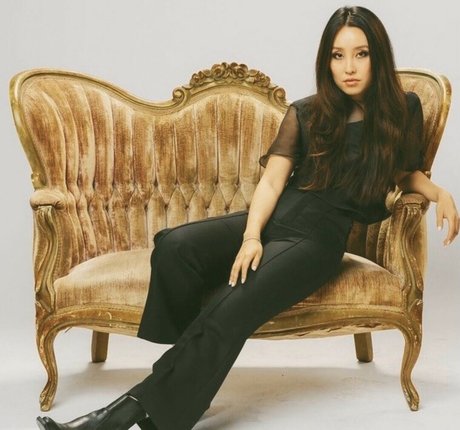 Olivia Sui naked model pic
