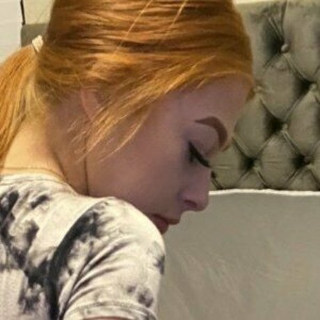 Feetbyjas pretty star photo