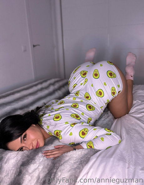 annieguzman star nudes galleries