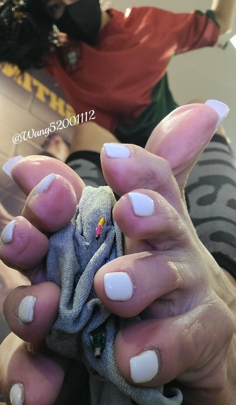 Elsa Wang nice model pics