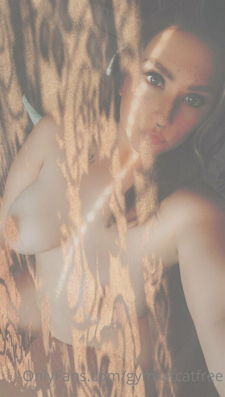 gymratcatfree model nudes photo