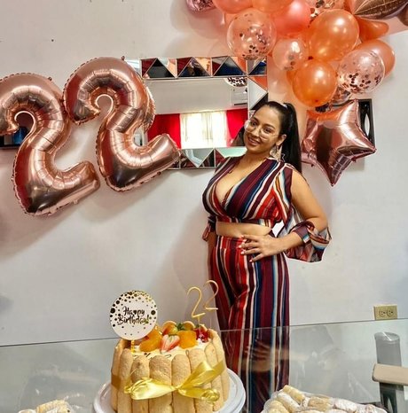 Karen Pinargote Torres model hd photos