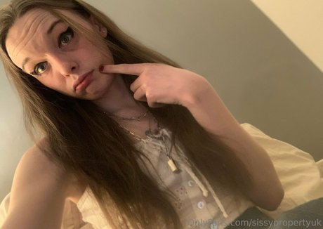 sissypropertyuk model best pic