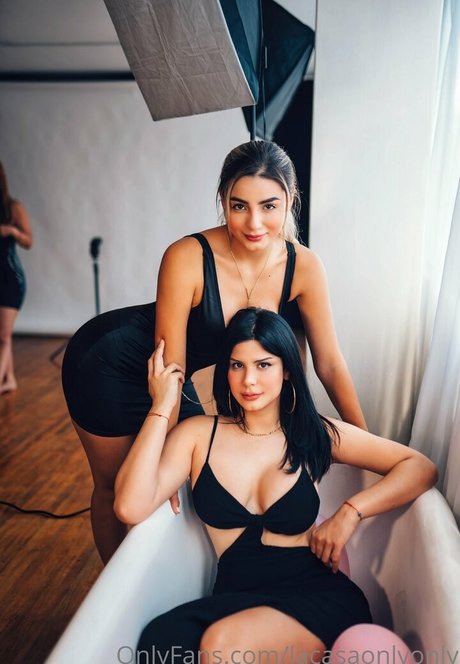 lacasaonlymx top model photo