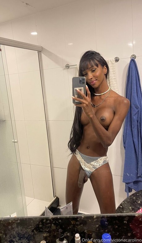 victoriacarolino star nudes pictures