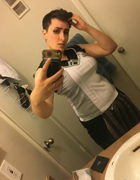 sexy redhead onlyfans pornos galleries