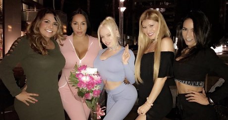 nikkidelano exclusive star pictures