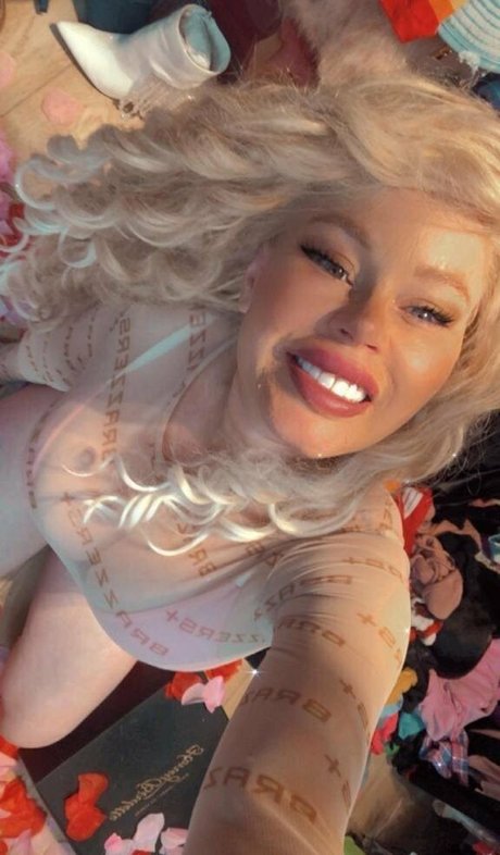 nikkidelano perfect pornstar gallery