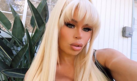 nikkidelano star art archive