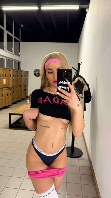 black naked onlyfans top photo