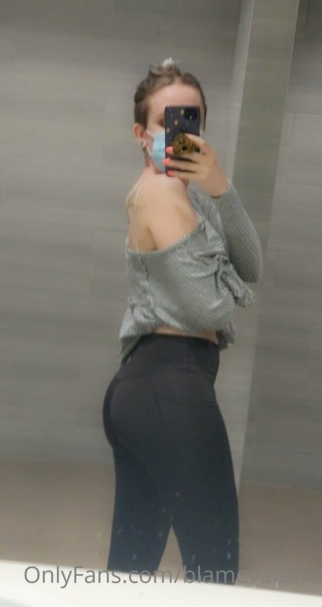 pregnant onlyfans free nude photos