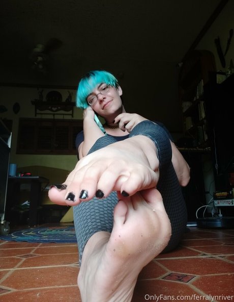 ferralynriver xxx model picture