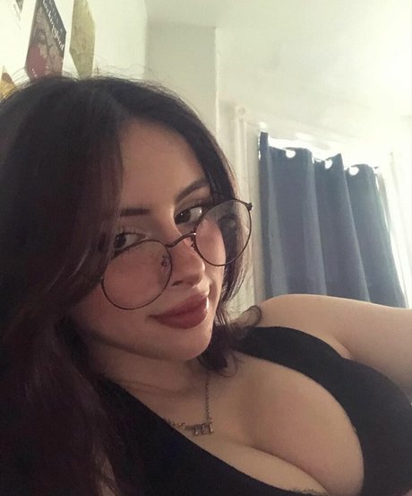Liv Littlelivbug nudes actress pic