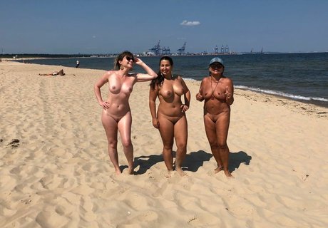 carinamoreschi model sex images