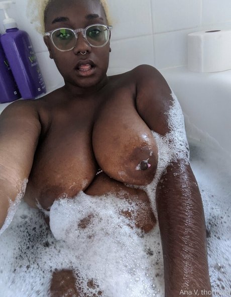 amateur milf onlyfans nude pictures