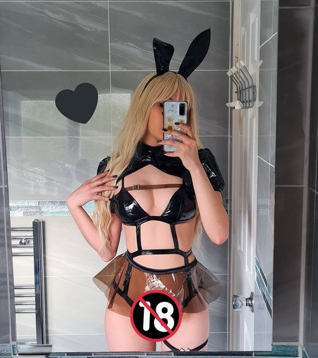 Tsukimicat pretty pornstar pics