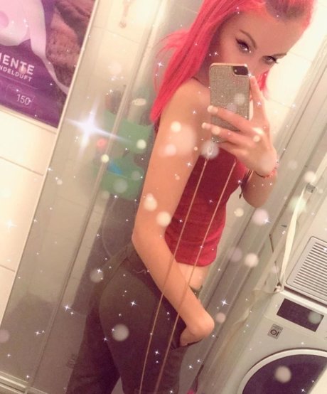 Gina gzuz pretty pornstar img