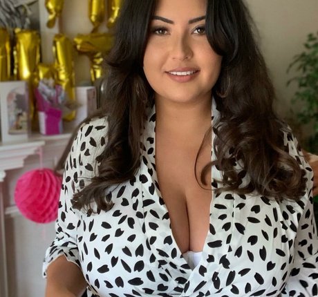 brunette milf onlyfans hot porn image