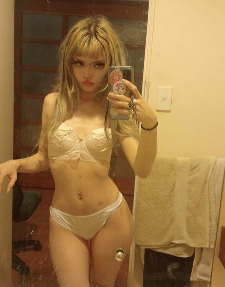 mother daughter onlyfans hot nude pic