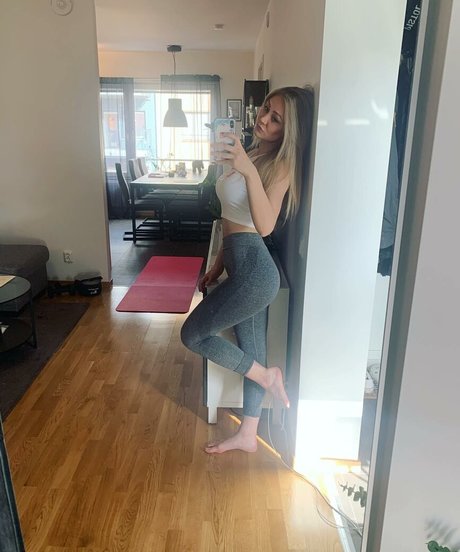 blonde fitness onlyfans free sex photo