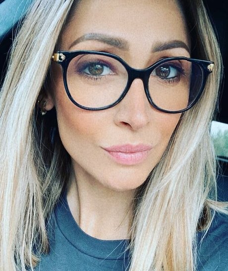 Lucy Jo Hudson beautiful star images