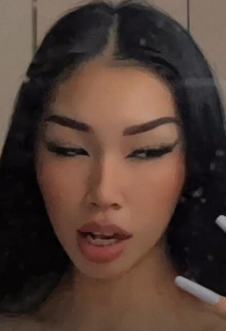 Kamilla Wong naked actress image