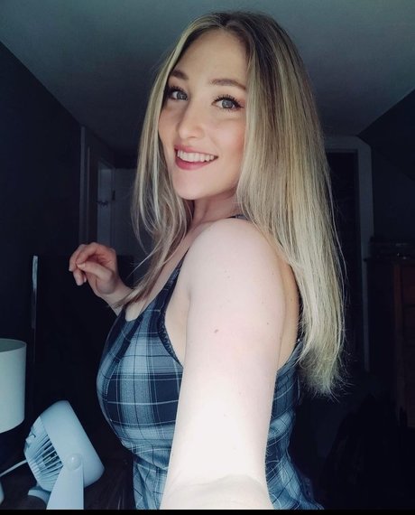 Julia tv xxx pornstar images