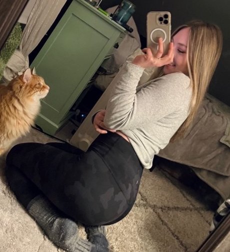 Julia tv pornstar hot gallery