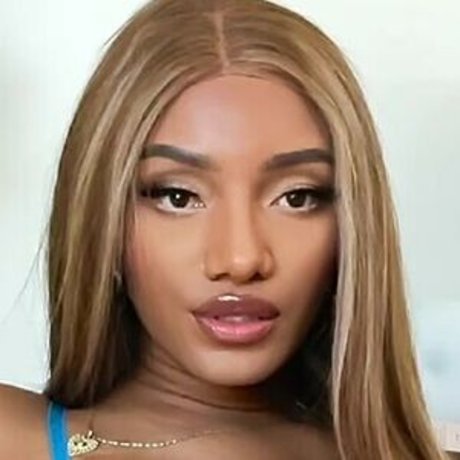 Mistress India top model picture