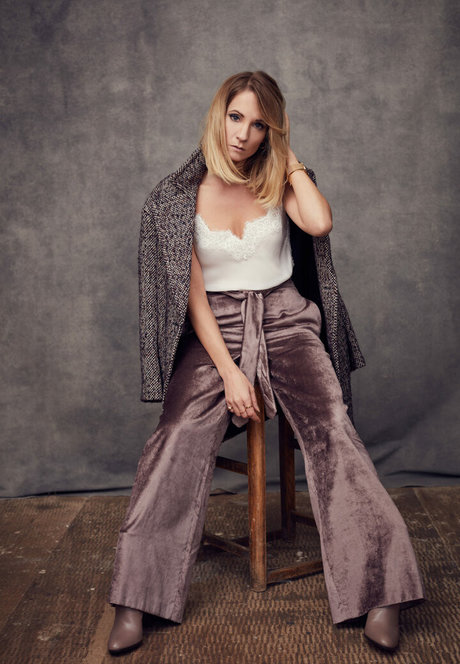 Joanne Froggatt hot star picture