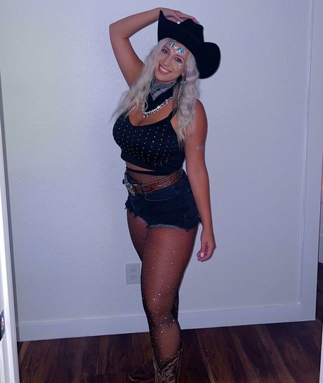 blonde midget onlyfans free sexy images