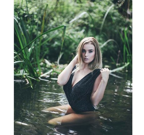 Hollie Sparrow perfect model images