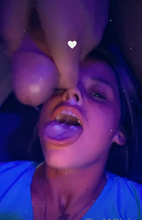 sun0fsam model hot photos